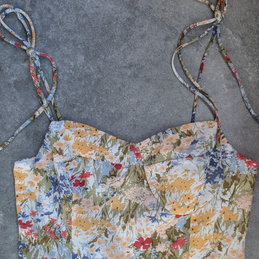 CIDER Ditsy Floral Dress Size Medium Tie Straps Spring Flower Print Flowy Airy - Picture 5 of 11